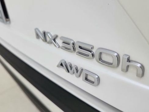 Used 2025 Lexus NX 350h AWD w/ Accessory Package (2T) image 17