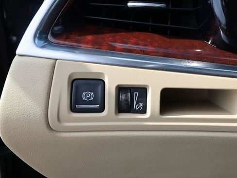 Used 2017 Cadillac XT5 Luxury w/ Driver Awareness Package image 58