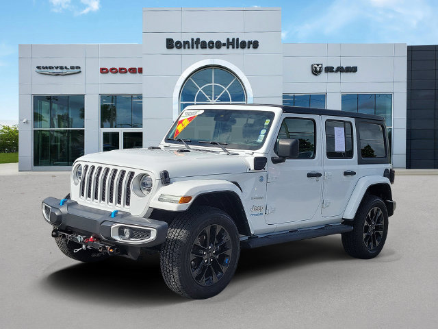 Used 2022 Jeep Wrangler Unlimited Sahara w/ Safety Group AWD/4WD image 3