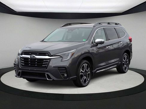 Used 2023 Subaru Ascent Touring image 4