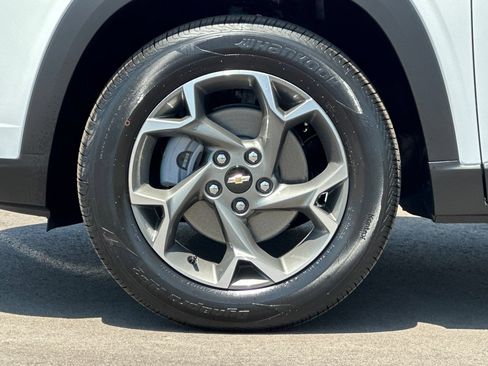 New 2026 Chevrolet Trax LT FWD image 25