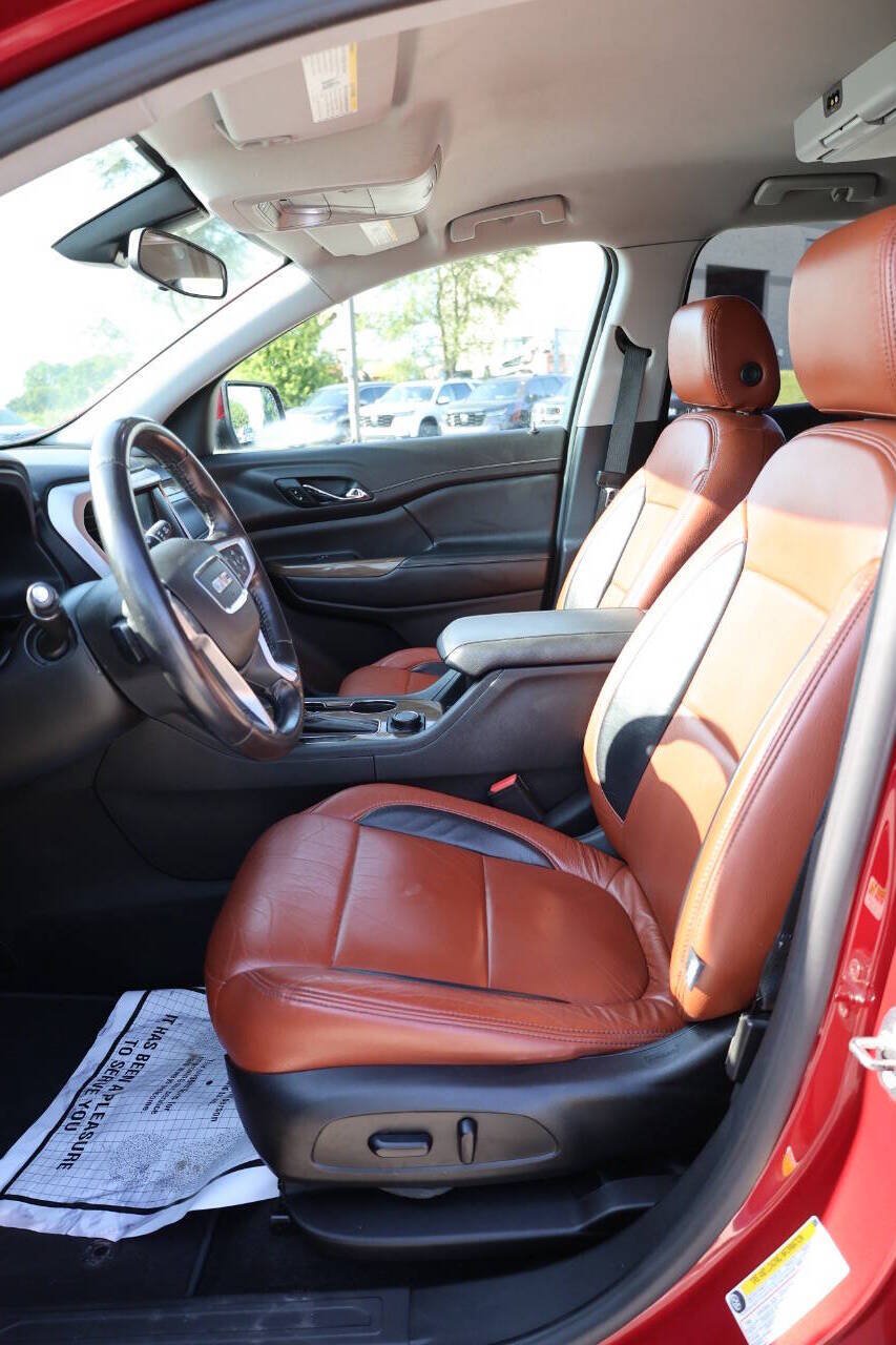 Used 2019 GMC Acadia SLE w/ Driver Alert Package I FWD image 13