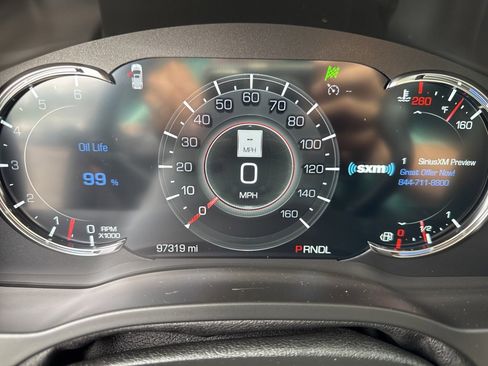 Used 2020 Cadillac Escalade Premium Luxury image 65