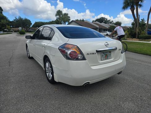 Used 2012 Nissan Altima 2.5 S w/ Convenience Pkg FWD image 7
