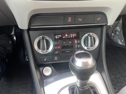 Used 2015 Audi Q3 2.0T Prestige w/ Prestige Package image 12