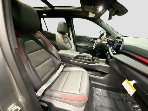 New 2026 Chevrolet Equinox RS w/ Safety and Technology Package AWD/4WD image 32