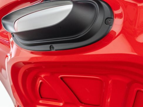 Used 2022 Ferrari F8 Tributo image 44