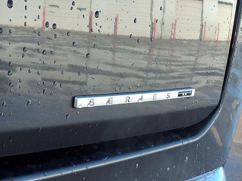 Used 2024 Jeep Wagoneer L Series II w/ Flexible Seating Group image 21