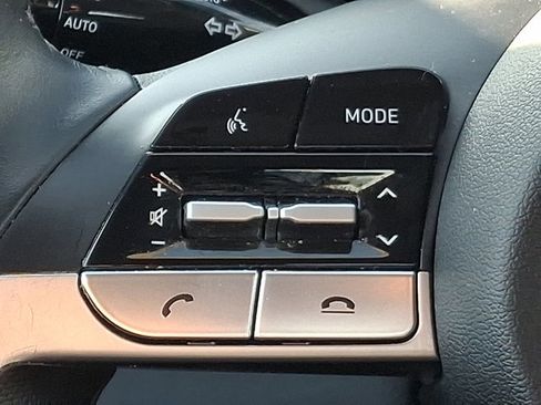 Certified 2023 Hyundai Elantra SEL w/ Convenience Package image 21