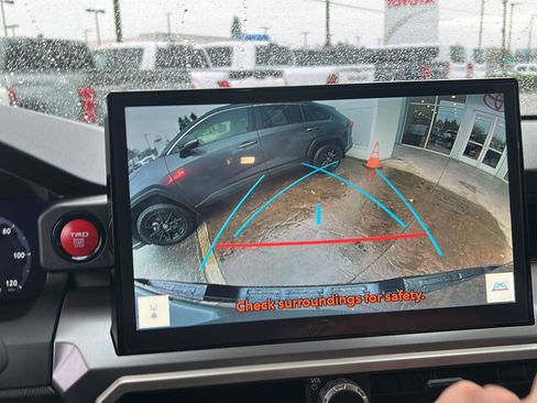 Certified 2024 Toyota Tacoma TRD Off-Road image 19