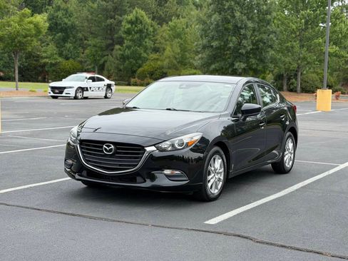 Used 2018 MAZDA MAZDA3 Sport w/ Preferred Equipment Package FWD image 3