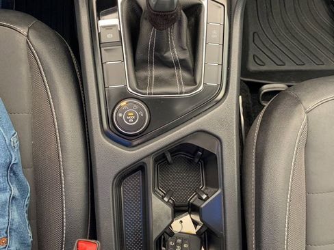 Used 2022 Volkswagen Taos SE image 8