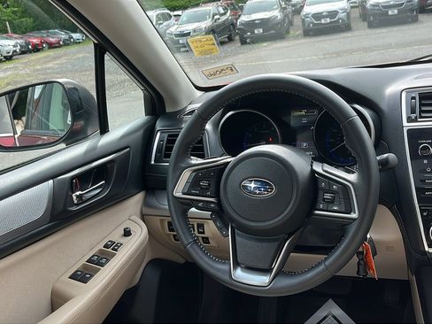Used 2018 Subaru Outback 2.5i Premium AWD/4WD image 23
