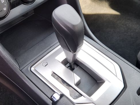 Used 2018 Subaru Impreza 2.0i image 12