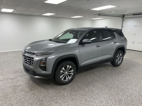 New 2026 Chevrolet Equinox LT image 4