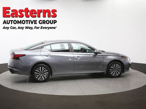 Used 2023 Nissan Altima 2.5 SV w/ SV Premium Package AWD/4WD image 44