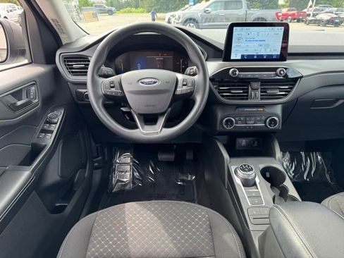 Used 2025 Ford Escape Active AWD/4WD image 15