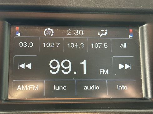 Used 2017 Dodge Journey SE image 20