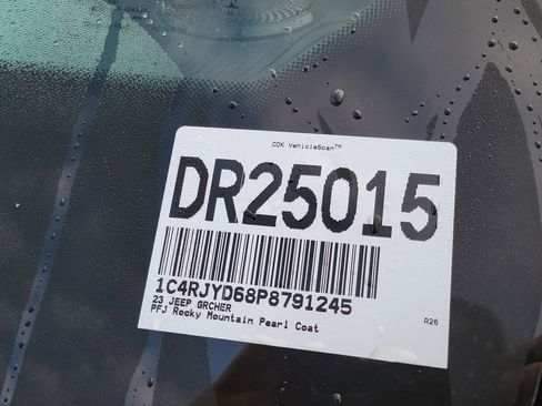 Used 2023 Jeep Grand Cherokee Overland w/ Advanced Protech Group III image 29