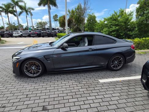 Used 2018 BMW M4 Coupe RWD image 4