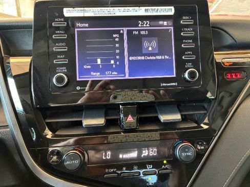Used 2024 Toyota Camry SE FWD image 17