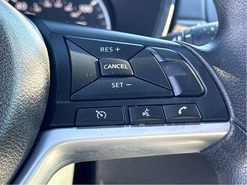 Used 2025 Nissan Altima 2.5 SV FWD image 16