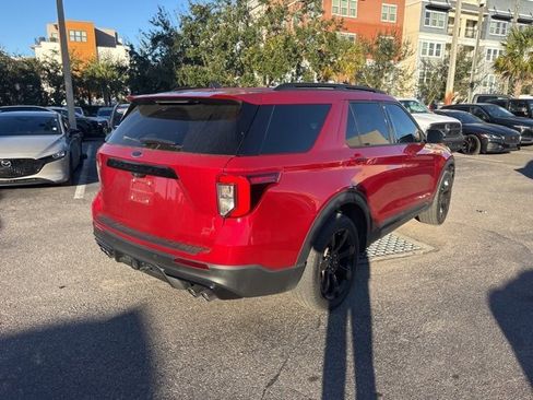 Used 2022 Ford Explorer ST w/ Equipment Group 401A image 3