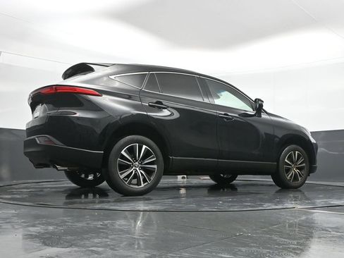 Used 2023 Toyota Venza LE image 41