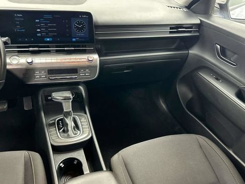 Used 2025 Hyundai Kona SEL FWD image 15