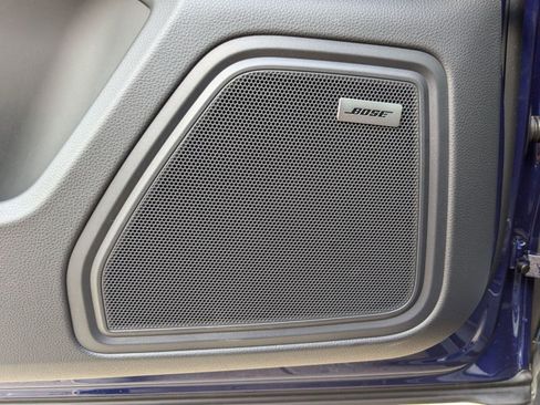 Certified 2025 Porsche Macan image 14