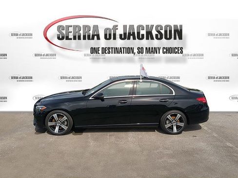 Used 2025 Mercedes-Benz C 300 Sedan image 6