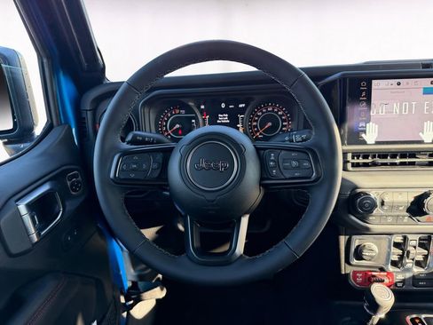 New 2026 Jeep Gladiator Rubicon AWD/4WD image 12