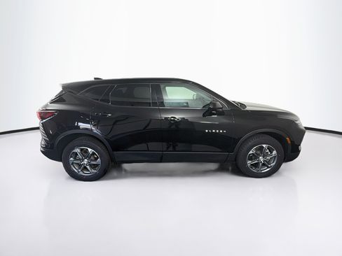 Used 2025 Chevrolet Blazer LT FWD image 10