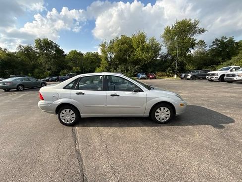 Used 2004 Ford Focus SE FWD image 23
