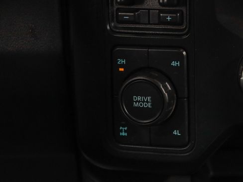 Used 2023 Ford F250 Lariat w/ Sport Appearance Package AWD/4WD image 22