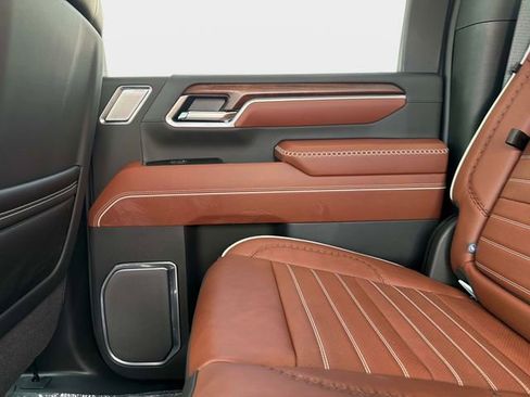 New 2026 GMC Sierra 2500 Denali Ultimate AWD/4WD image 14