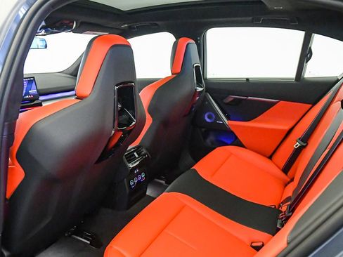 New 2026 BMW M5 w/ Executive Package image 30