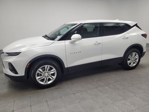 Used 2021 Chevrolet Blazer LT FWD image 2
