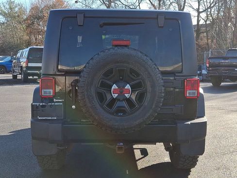 Used 2016 Jeep Wrangler Sport AWD/4WD image 5