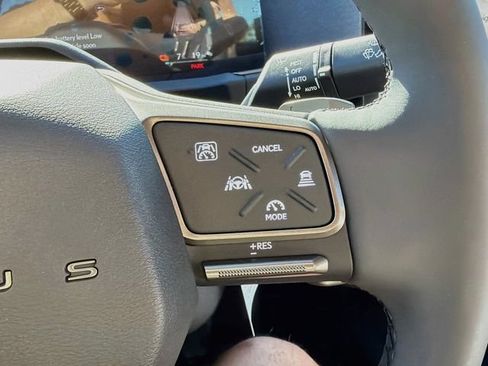 New 2026 Lexus ES 350e w/ Convenience Package FWD image 38