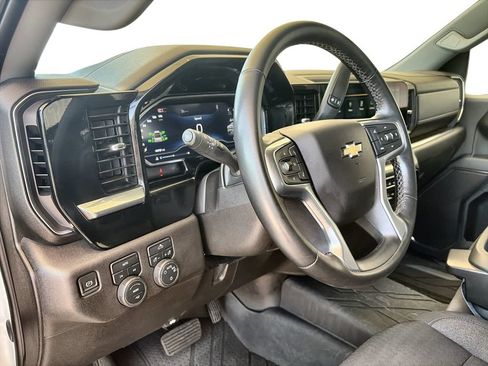 Certified 2024 Chevrolet Silverado 1500 LT w/ Protection Package AWD/4WD image 10
