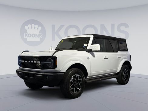 Used 2024 Ford Bronco Outer Banks AWD/4WD image 1