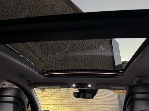 Used 2024 Kia Sportage SX image 15