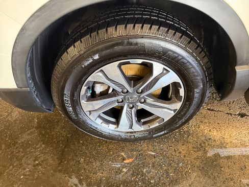 Used 2018 Honda CR-V LX image 31