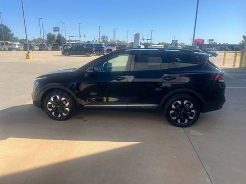 Used 2023 Kia Sportage X-Line w/ X-Line Premium Package image 2
