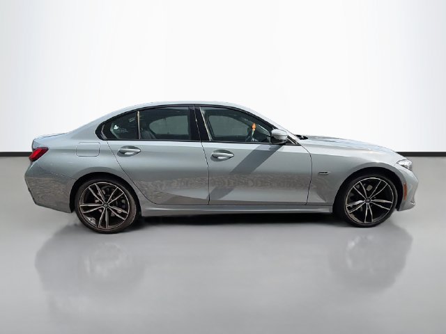 Used 2023 BMW 330e xDrive w/ M Sport Package AWD/4WD image 8