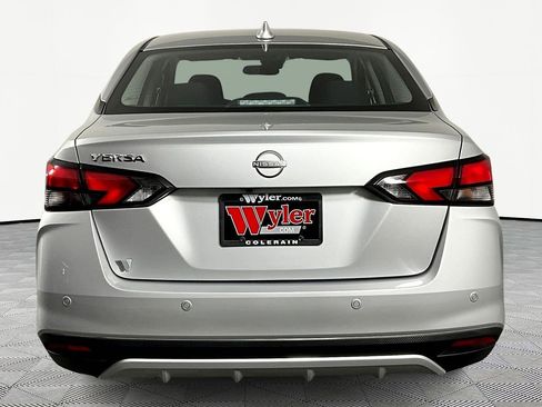 Certified 2025 Nissan Versa SV w/ Trunk Package image 5