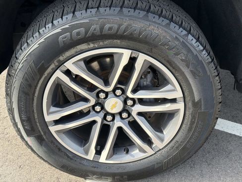 Certified 2019 Chevrolet Colorado W/T w/ Custom Special Edition AWD/4WD image 7
