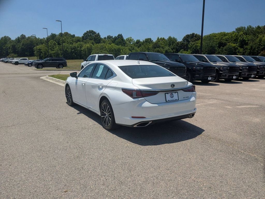 Used 2025 Lexus ES 350 w/ Premium Package FWD image 3