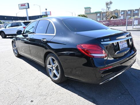 Used 2017 Mercedes-Benz E 300 image 14